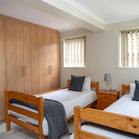 Great White Accommodation Kleinbaai Zimmer foto