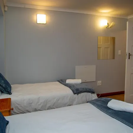 Great White Accommodation Kleinbaai Exterior foto