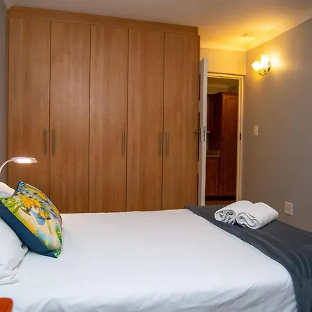 Great White Accommodation Kleinbaai Exterior foto