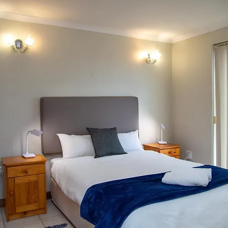 Great White Accommodation Kleinbaai Exterior foto