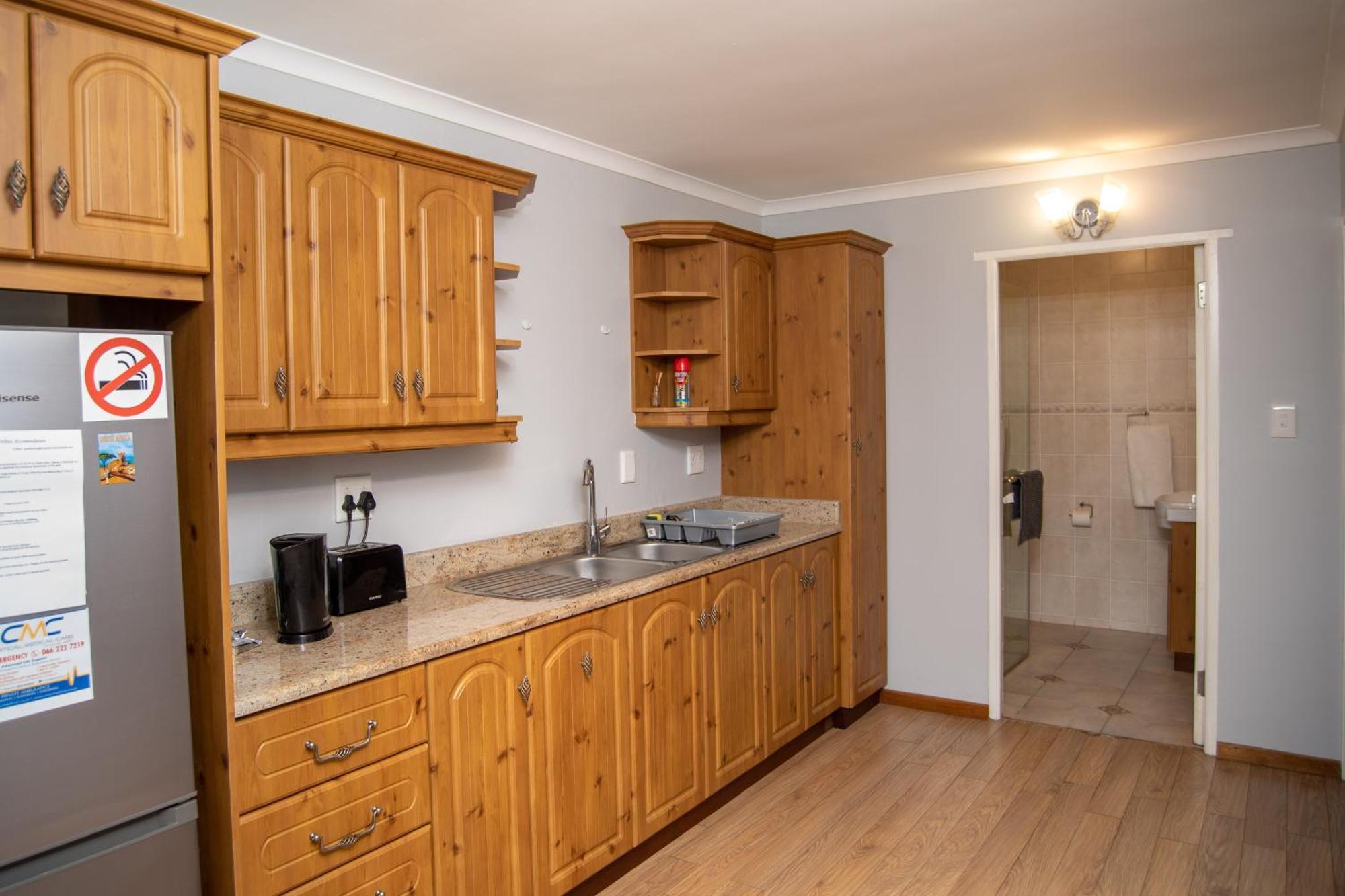 Great White Accommodation Apartment